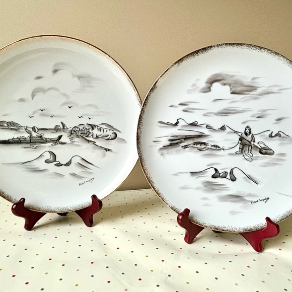 Set-2 VNTGAlaska Inuit Wild Hunt Plates Robert Mayokok TransferWare 10.25”rnd - Picture 1 of 16